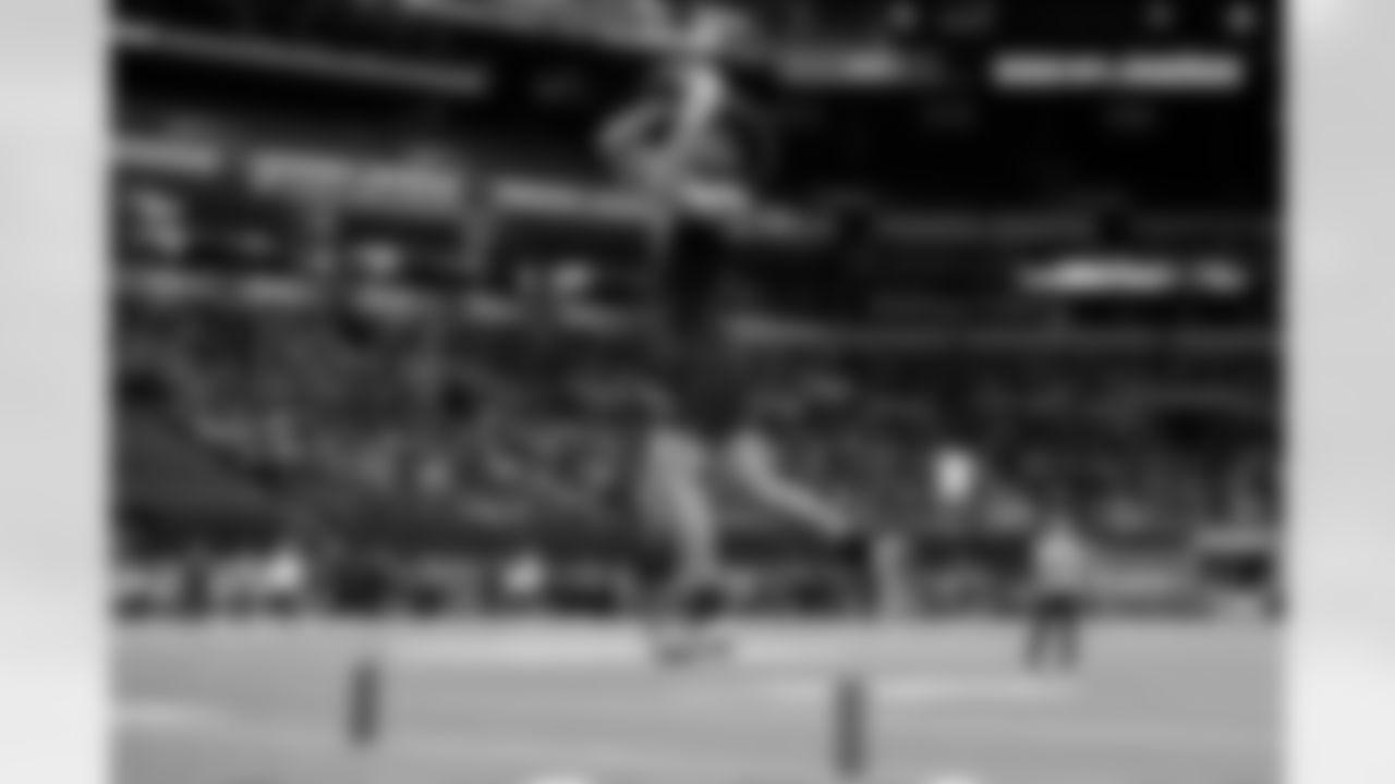 Washington wide receiver Denzel Boston (08) participates in a drill during the 2026 NFL Scouting Combine on Saturday, February 28, 2026 in Indianapolis, Indiana. (Lauren Leigh Bacho/NFL)