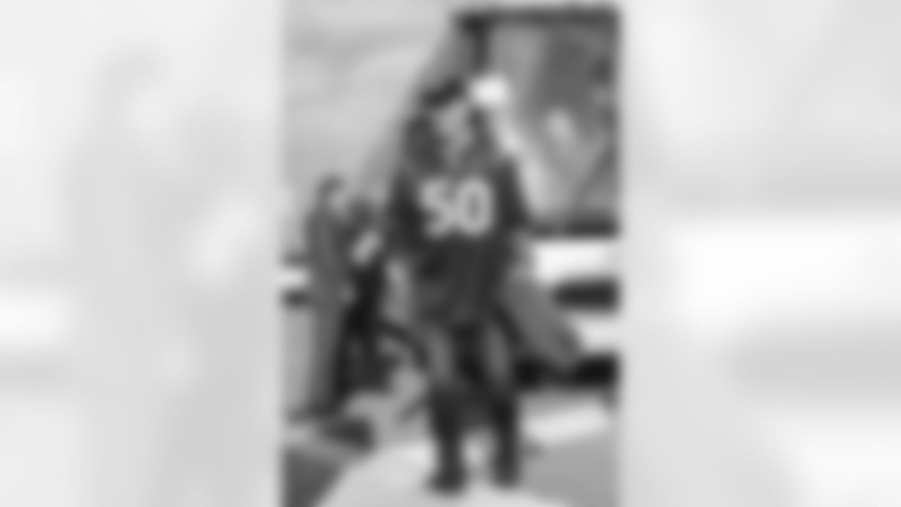 20251208-JETS VS Dolphins Full Take-16