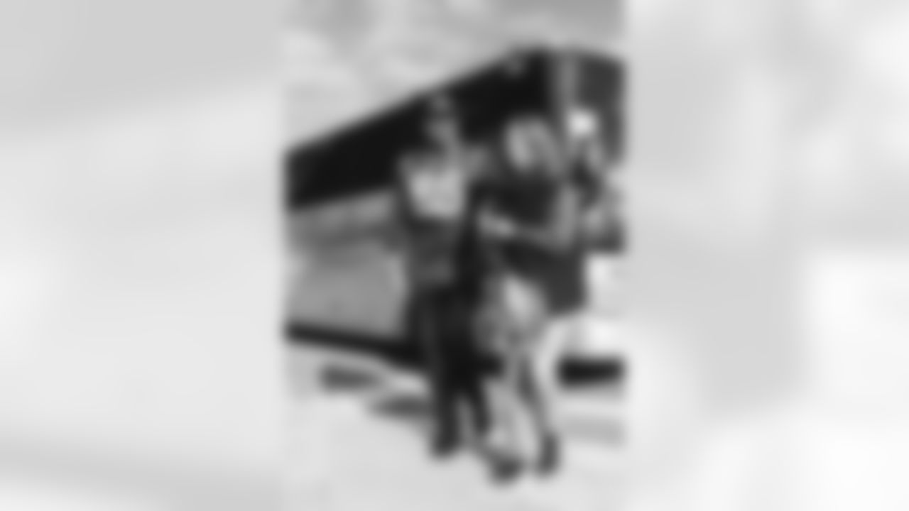 20251208-JETS VS Dolphins Full Take-18