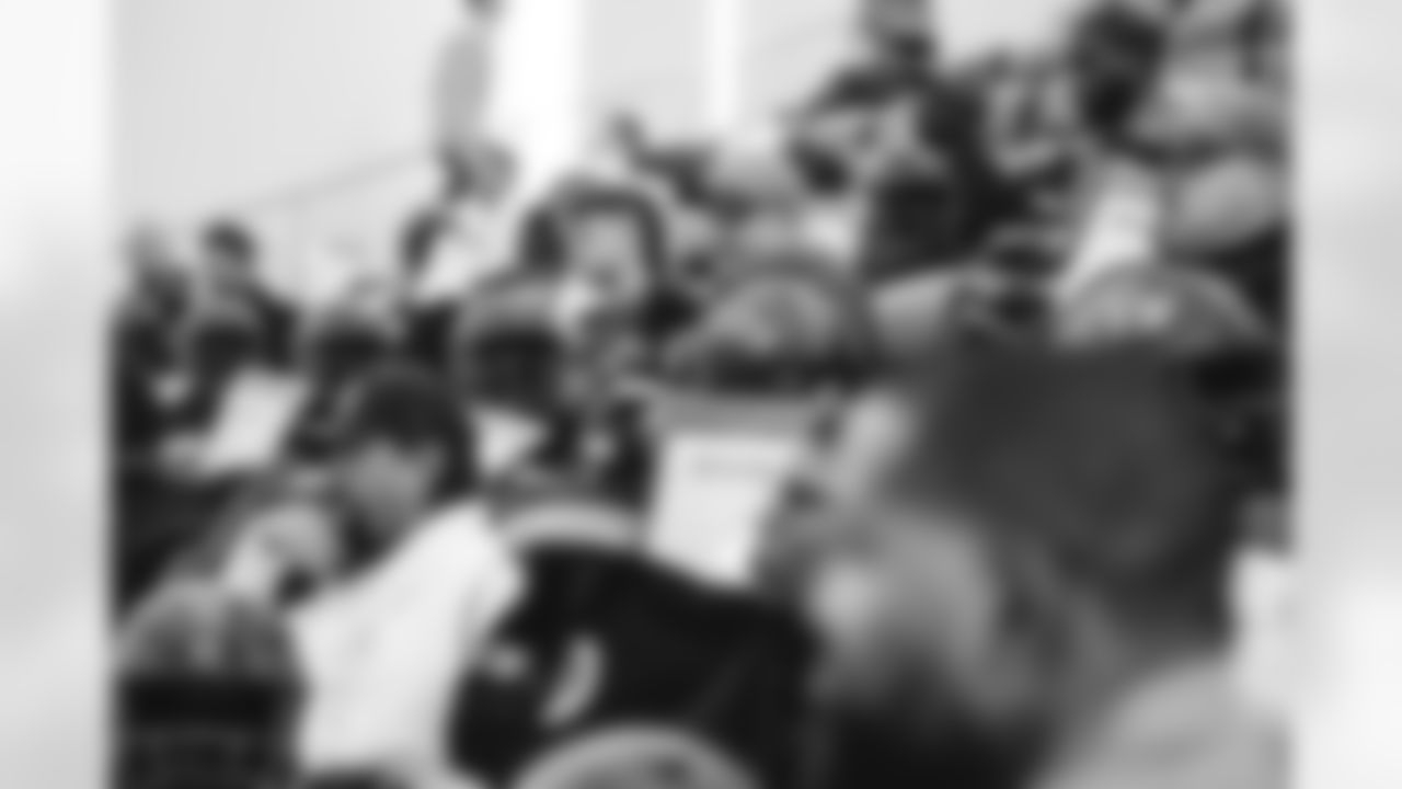 20251108-JETS Soldiers To Sidelines-40