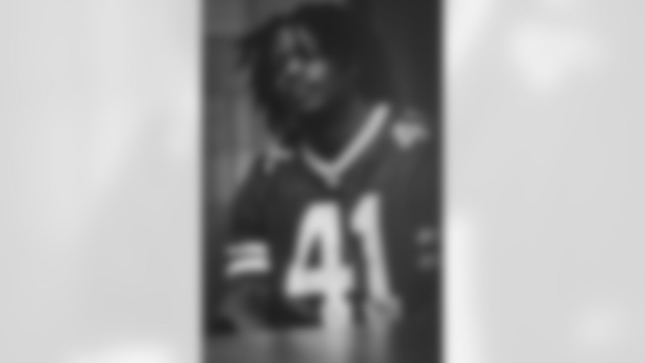 BEN_LUMLEY_JETS_FLAG_DUBLIN_MAR05_921