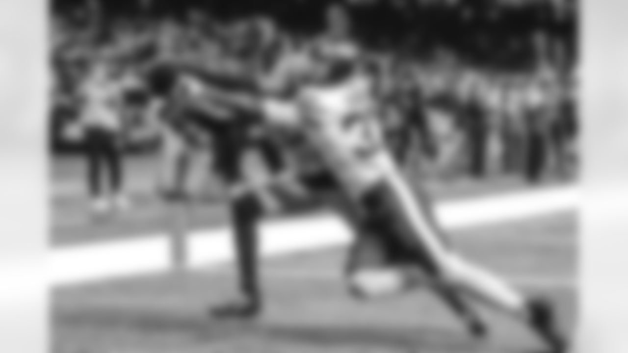 E_49f88ca3-46b3-4f1d-9f23-7b35da06ffe9DeMocker