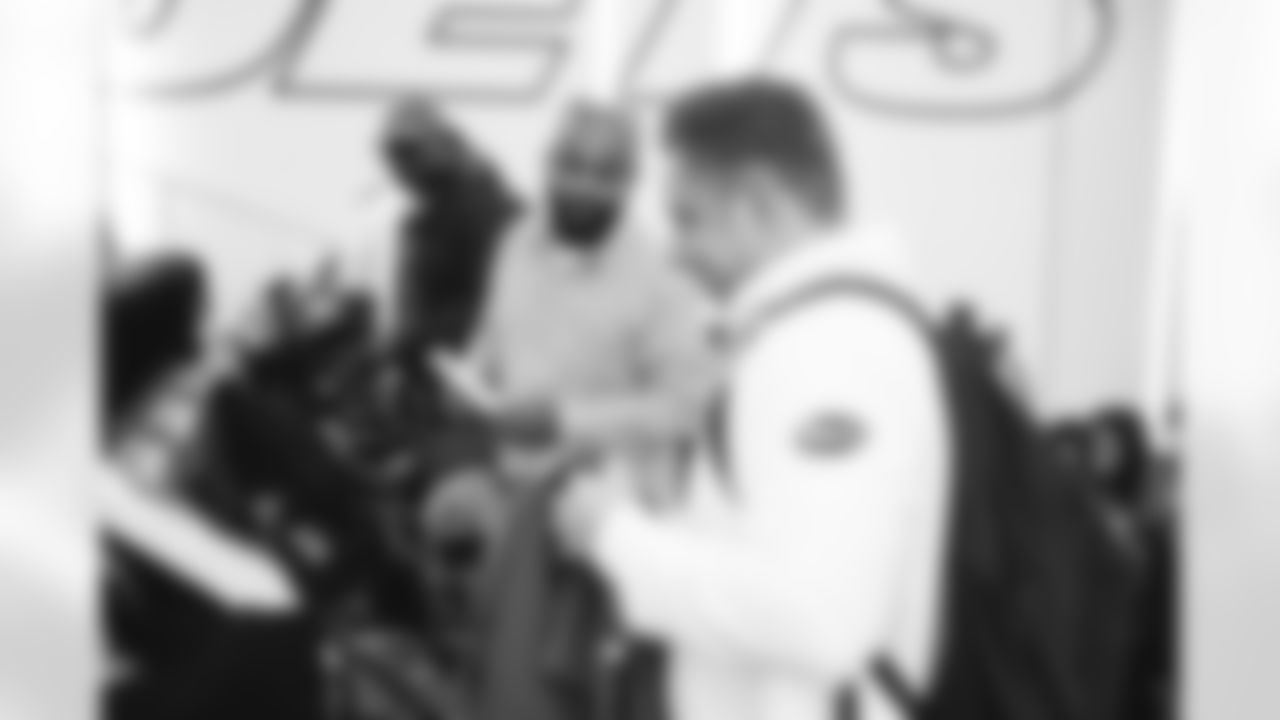 20251108-JETS Soldiers To Sidelines-26