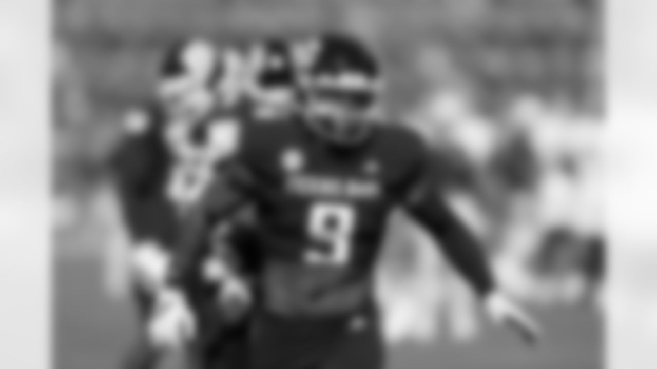 Edge Cashius Howell - Texas A&M