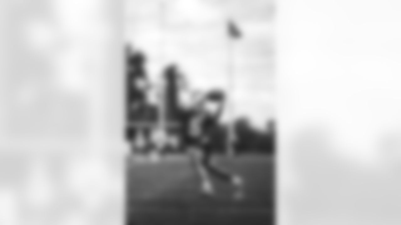 E_JB1_9887