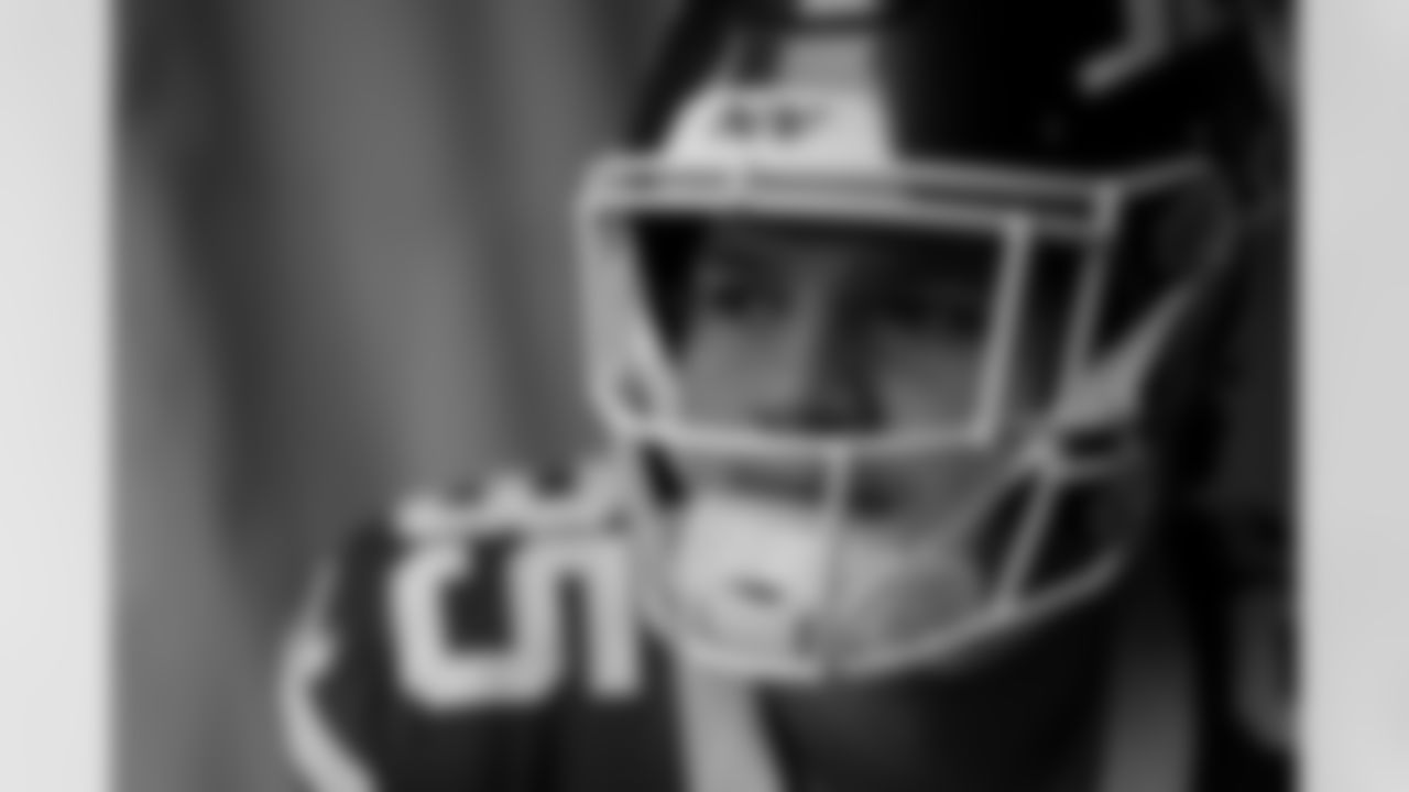 New York Jets tight end Mason Taylor (85) poses for a portrait during the NFLPA Rookie Premiere on Saturday, May 17, 2025 in Thousand Oaks, Calif. (Ben Liebenberg/NFL)