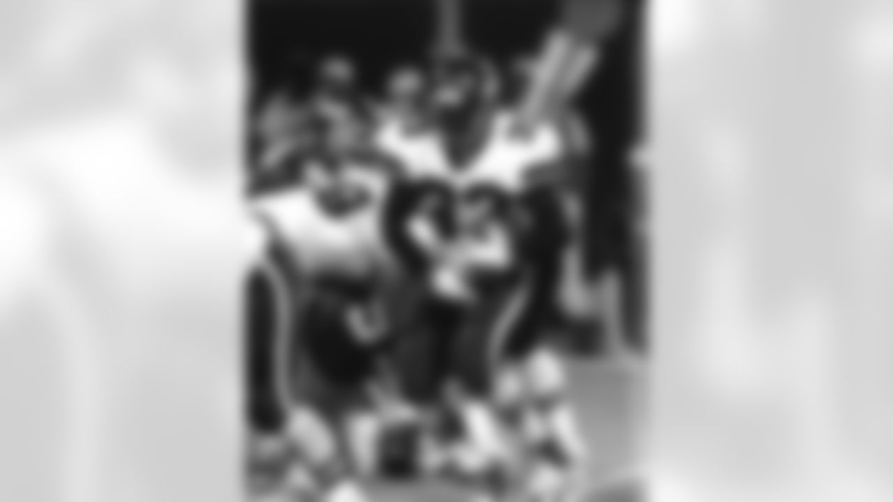 Running back Ronald Moore, 1995-96.MooreRactionI