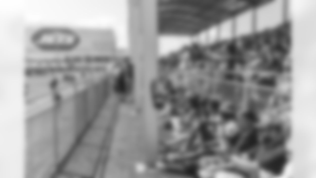 E_PG1_1077