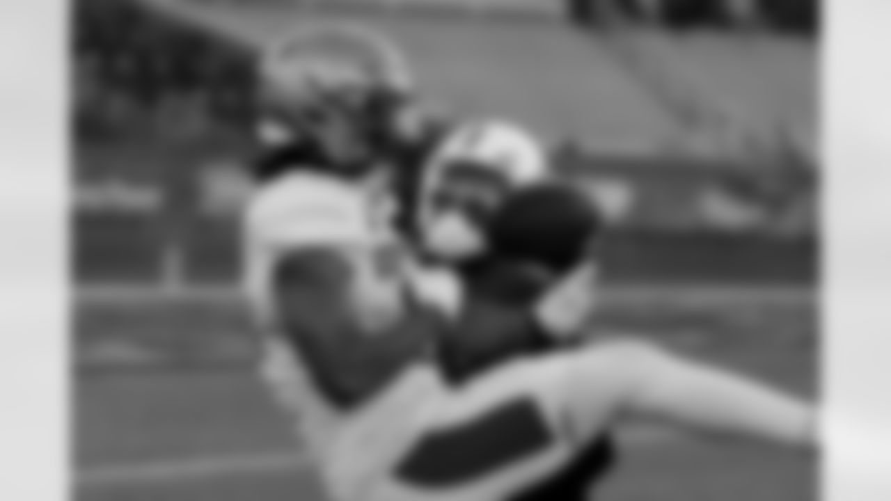 American Team cornerback Collin Wright (6), of Stanford, breaks up a pass intended for wide receiver Lewis Bond (11), of Boston College, during practice for the Senior Bowl NCAA college football game Wednesday, Jan. 28, 2026, in Mobile, Ala. (AP Photo/Butch Dill)