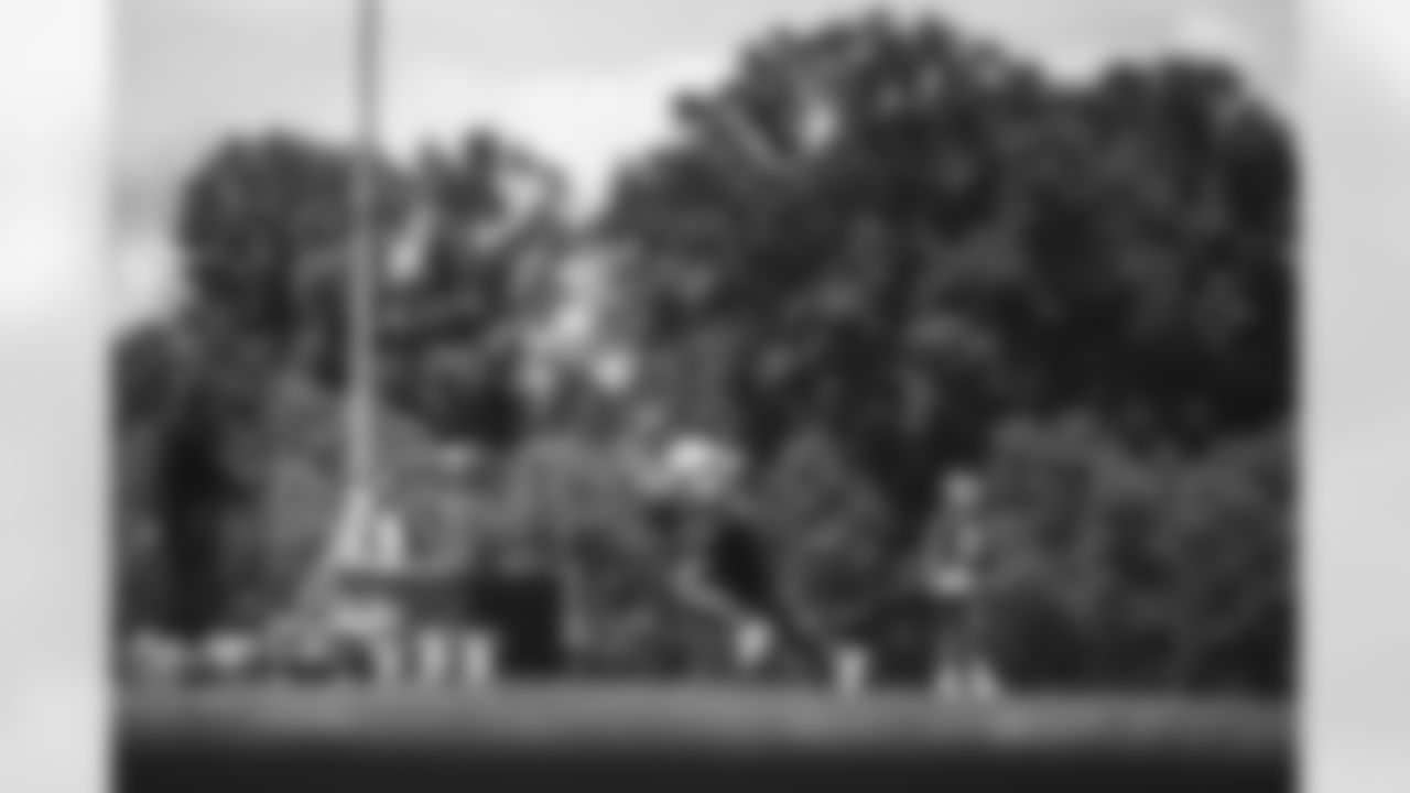 E_JB1_1644
