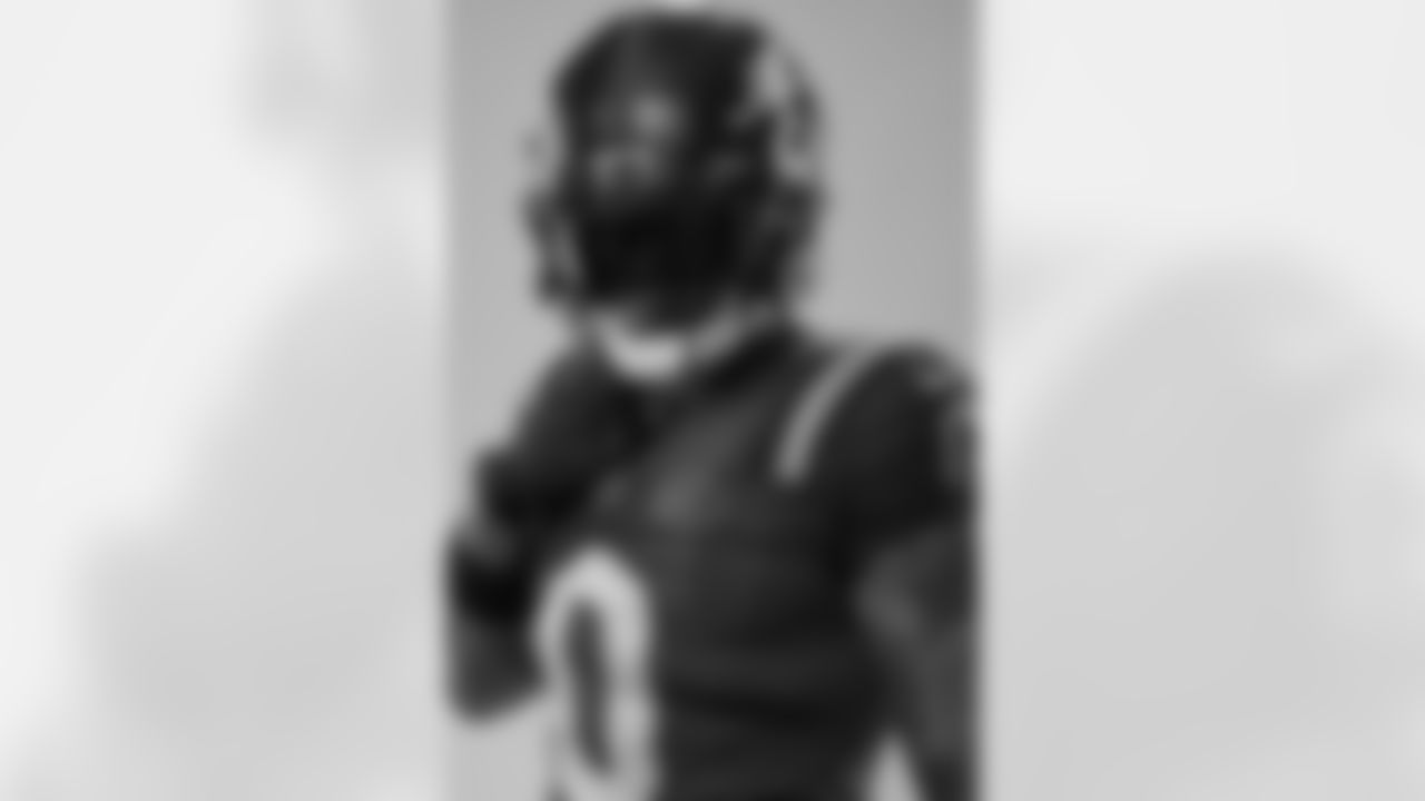 20250721-NY-Jets-Rivalry-White-7786