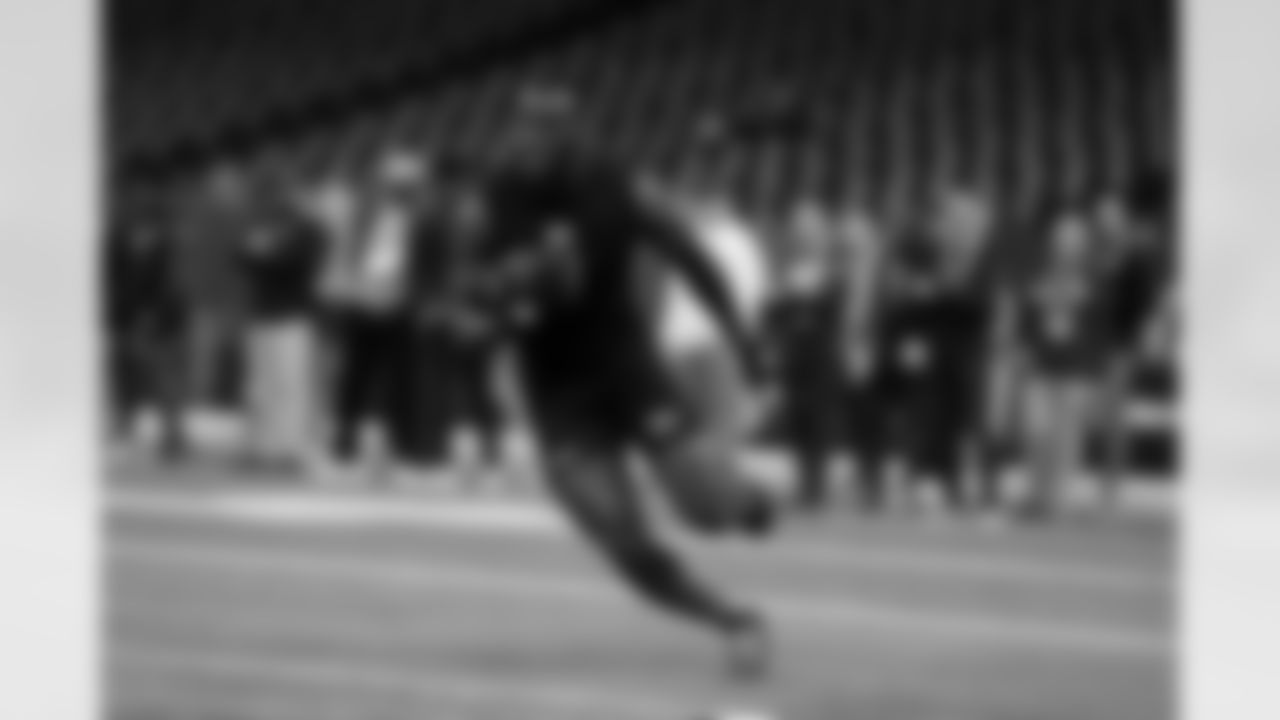 Notre Dame running back Jeremiyah Love (11) participates in a drill during the 2026 NFL Scouting Combine on Saturday, February 28, 2026 in Indianapolis, Indiana. (Cooper Neill/NFL)