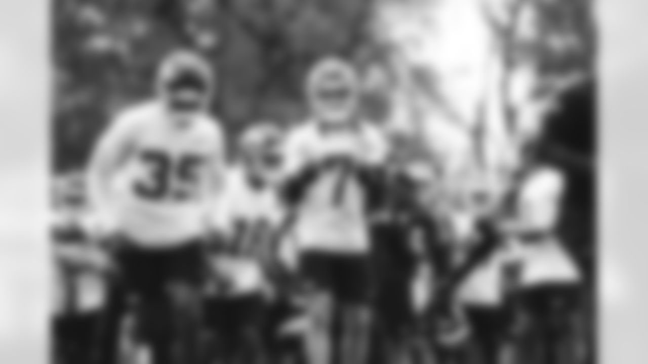 E_JB1_9925
