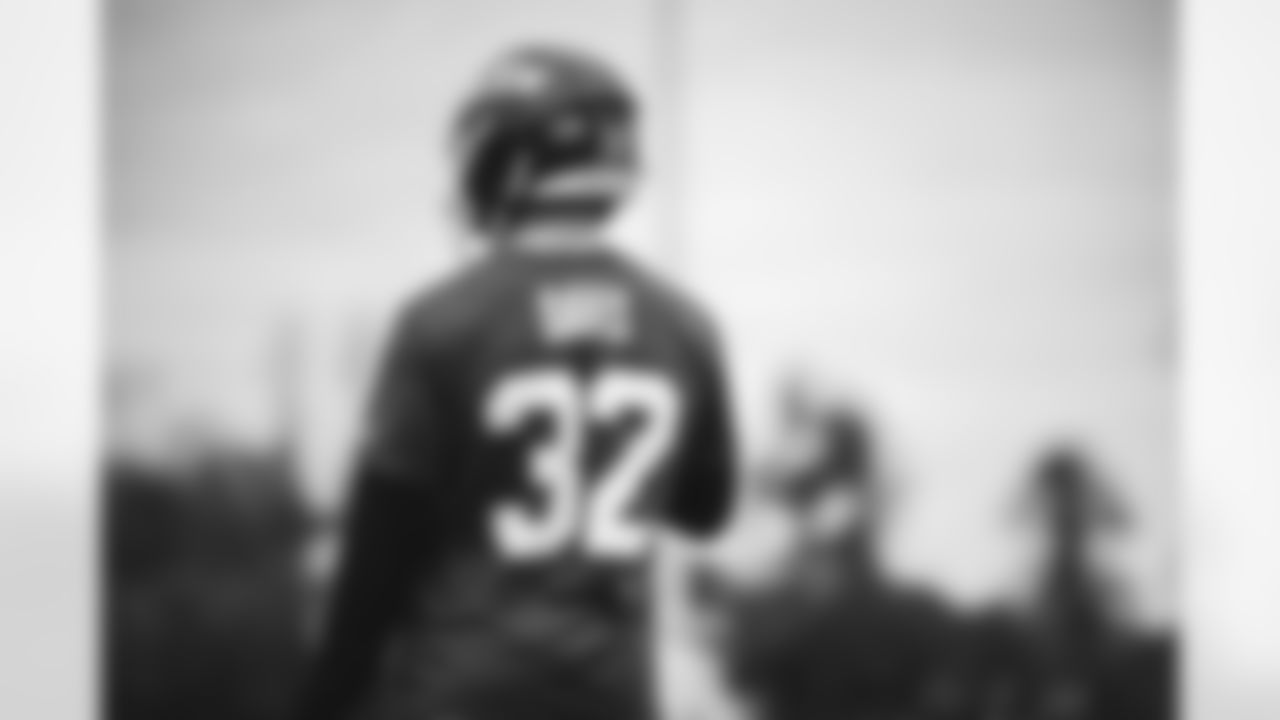E_JB1_8676