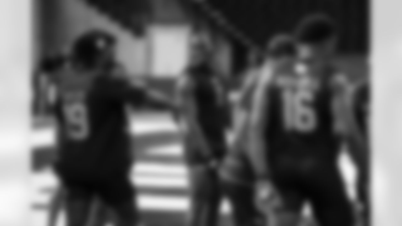 Notre Dame running back Jeremiyah Love (11) participates in a drill during the 2026 NFL Scouting Combine on Saturday, February 28, 2026 in Indianapolis, Indiana. (Cooper Neill/NFL)