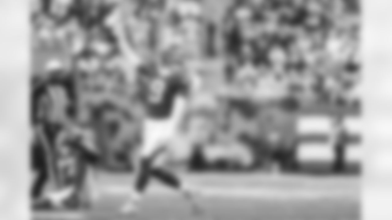 E_20251109KR_CLE_NYJ_KHR10559 copy