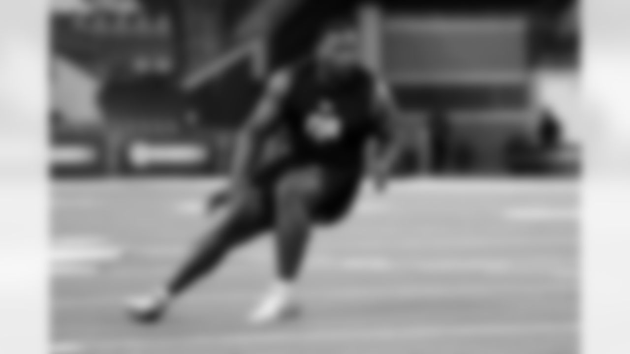 Penn State defensive lineman Zane Durant (08) participates in a drill during the 2026 NFL Scouting Combine on Thursday, February 26, 2026 in Indianapolis, Indiana. (Lauren Leigh Bacho/NFL)