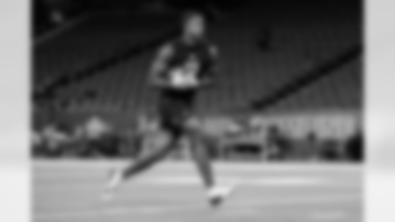 Ohio State linebacker Sonny Styles (25) participates in a drill during the 2026 NFL Scouting Combine on Thursday, February 26, 2026 in Indianapolis, Indiana. (Lauren Leigh Bacho/NFL)