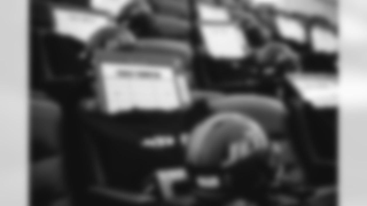 20251108-JETS Soldiers To Sidelines-7