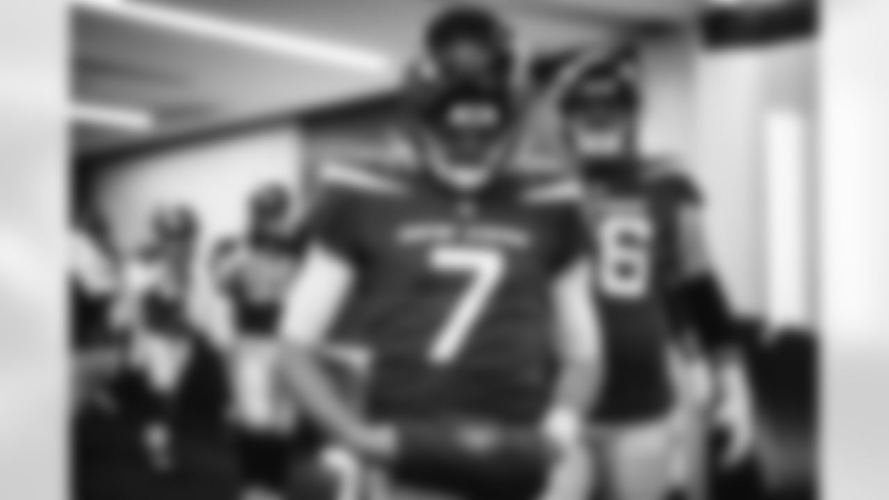 E_JB3_2128-Enhanced-NR