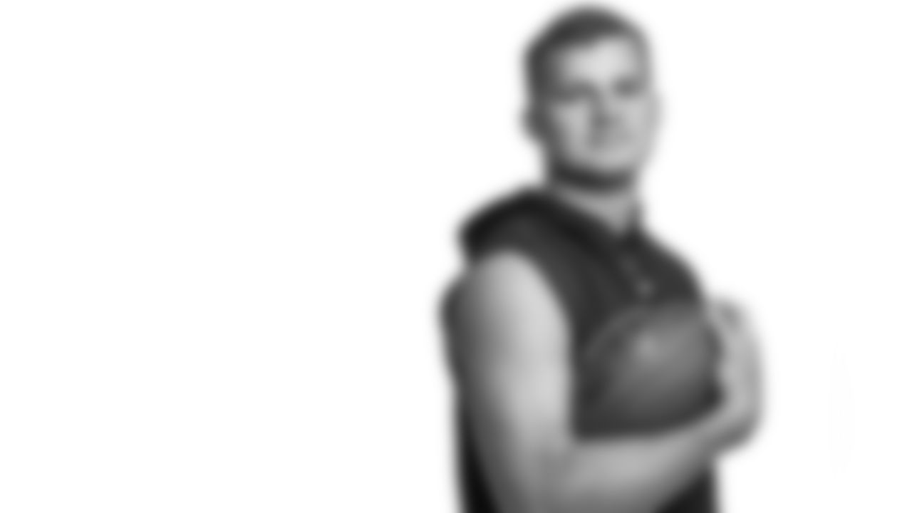 LSU tight end Mason Taylor poses for a portrait at the NFL football scouting combine on Saturday, March 1, 2025 in Indianapolis. (Todd Rosenberg via AP)