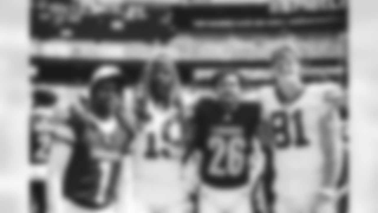 E_JB3_1885