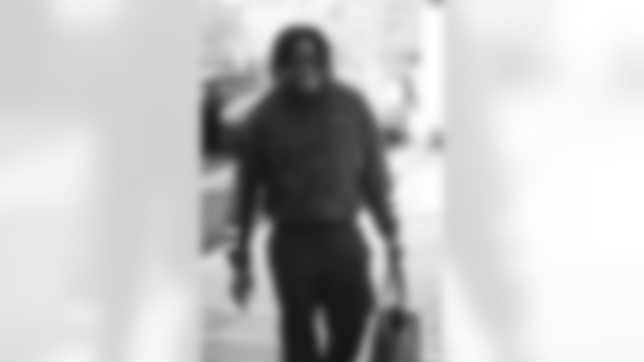 RB Izzy Abanikanda