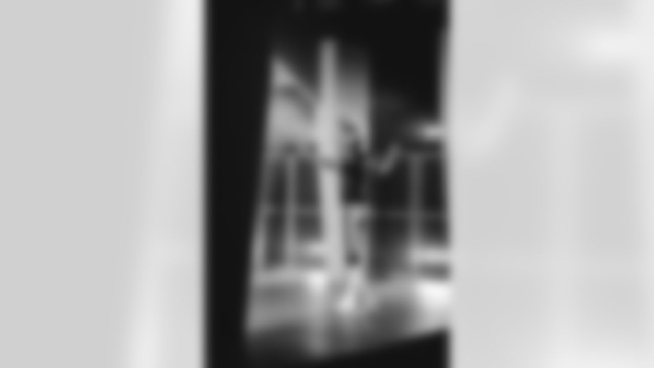 E_0B2A0161