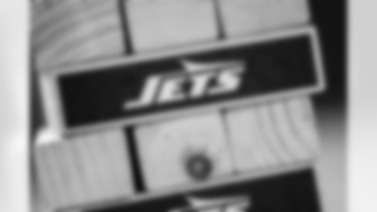 E_BEN_LUMLEY_JETS_FLAG_DUBLIN_MAR05_36