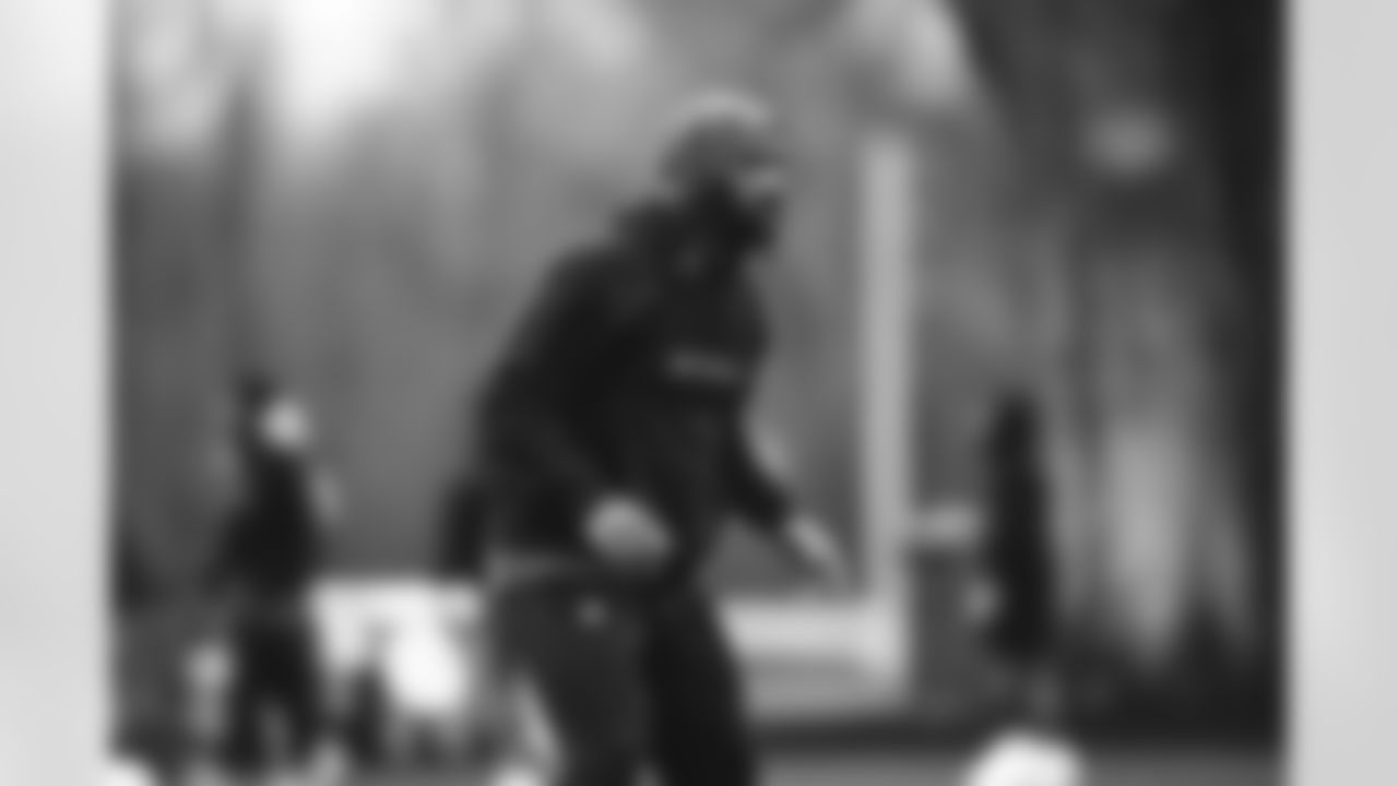 E_JB1_0122