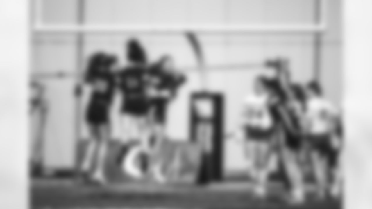 E_JB1_2202