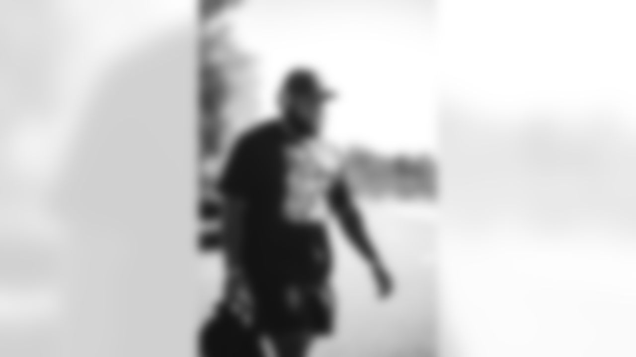 E_ED2_9743