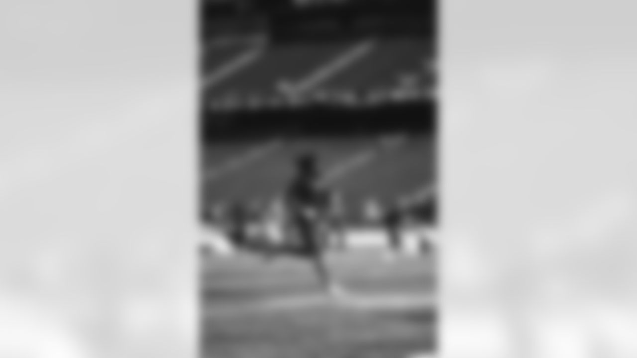 E_JB2_2332