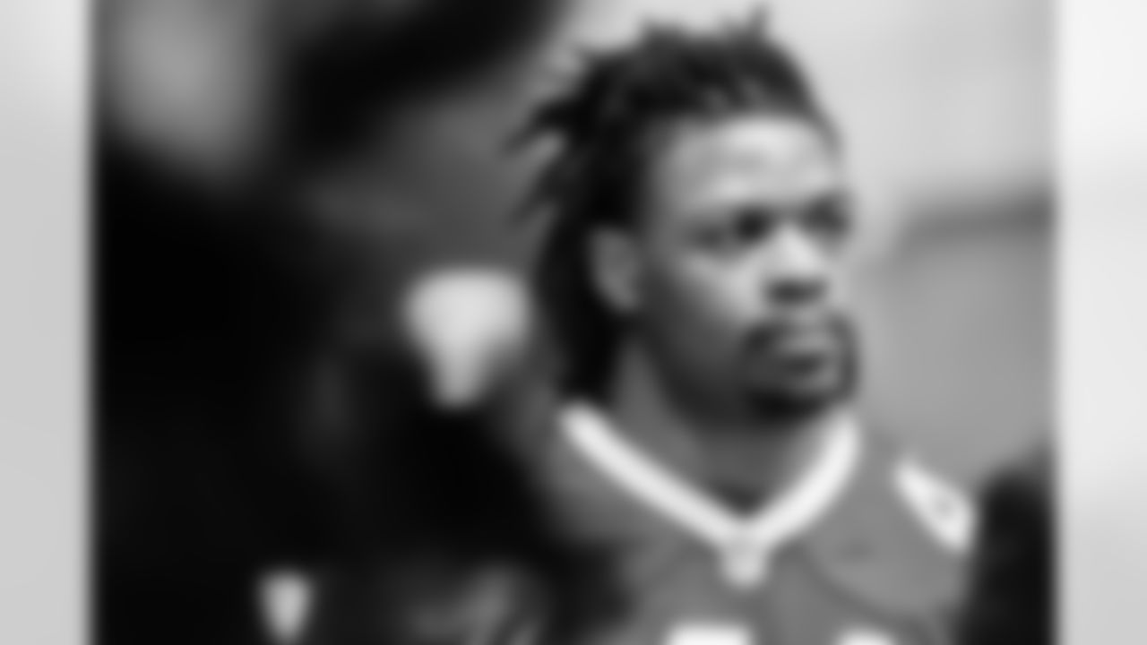 E_BEN_LUMLEY_JETS_FLAG_DUBLIN_MAR05_379