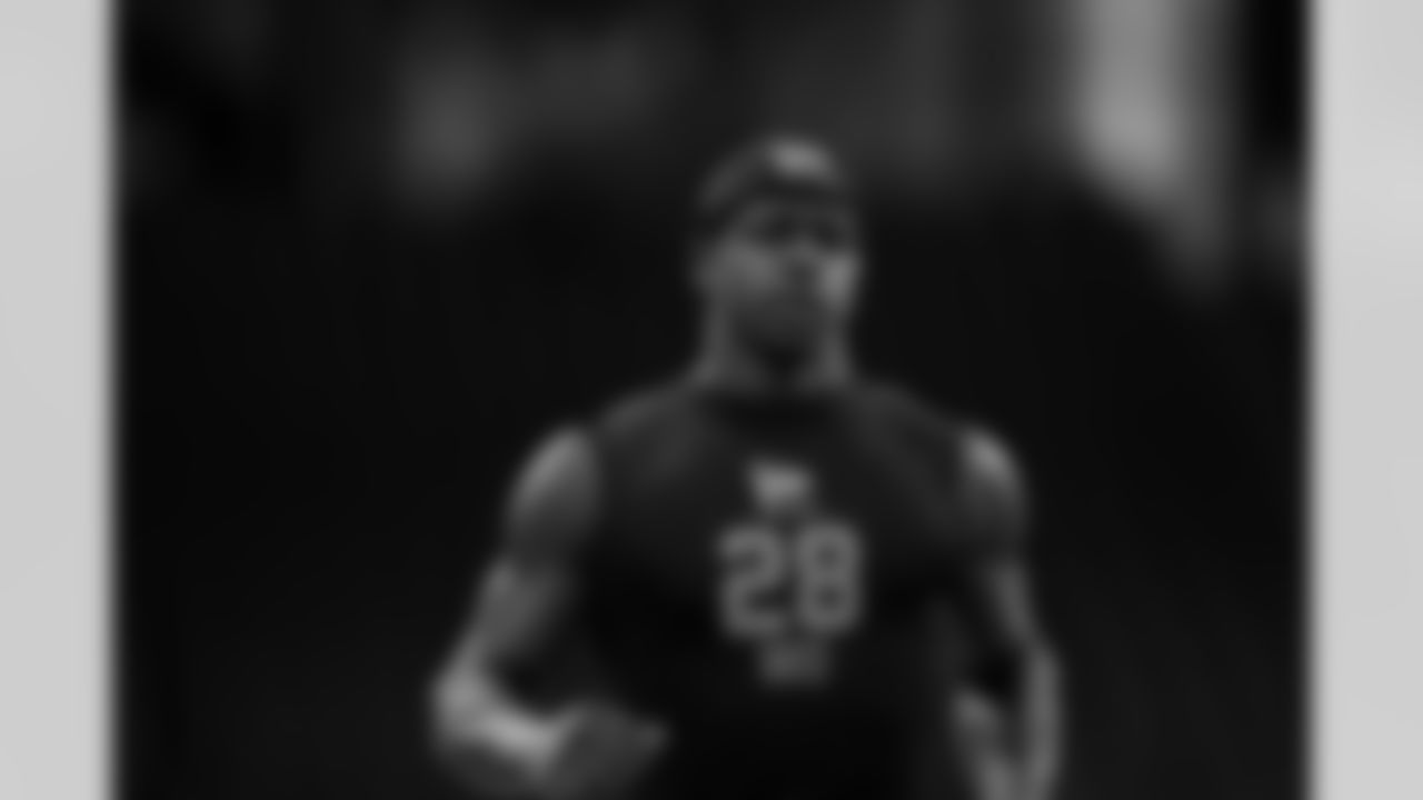 Kentucky wide receiver Kendrick Law (28) runs the 40-yard dash during the 2026 NFL Scouting Combine on Saturday, February 28, 2026 in Indianapolis, Indiana. (Cooper Neill/NFL)