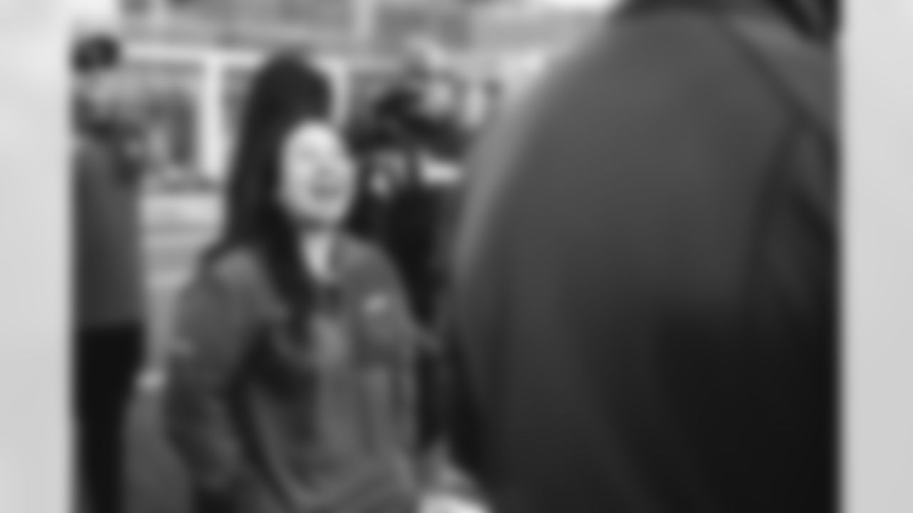 20251108-JETS Soldiers To Sidelines-128