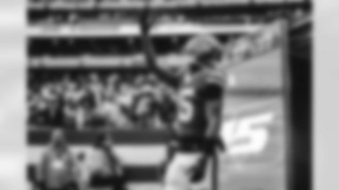 E_20251130KR_ATL_NYJ_KHR39294