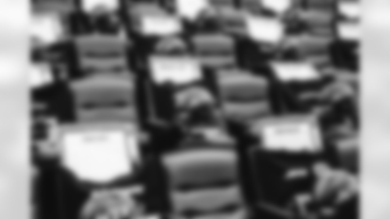 20251108-JETS Soldiers To Sidelines-9