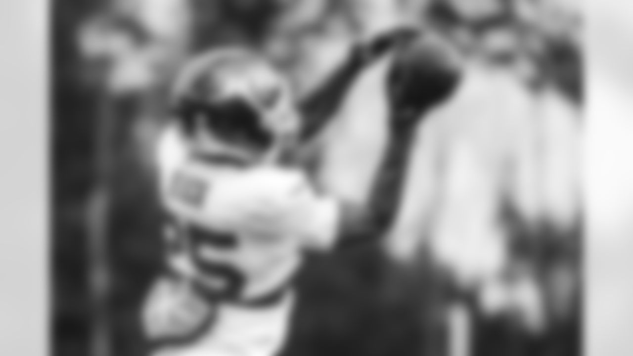E_ED2_9057