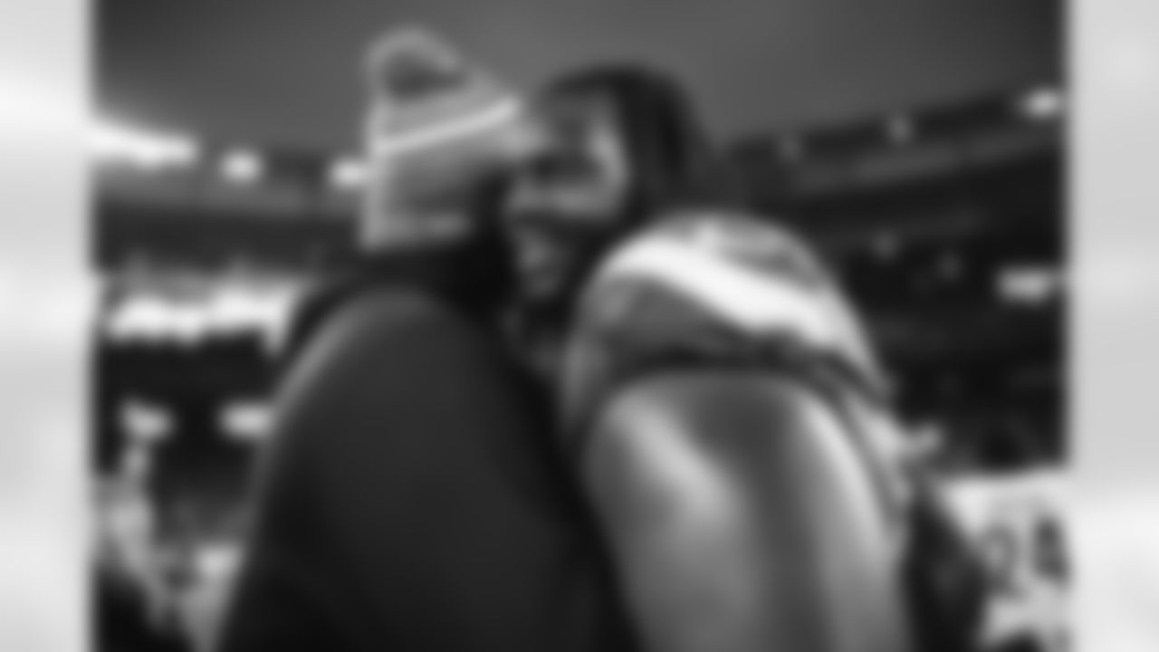 E_JB2_1737