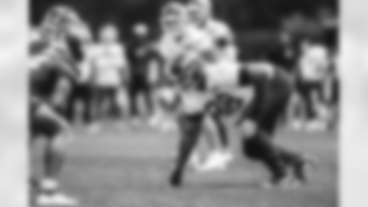 DL Phidarian Mathis - 98