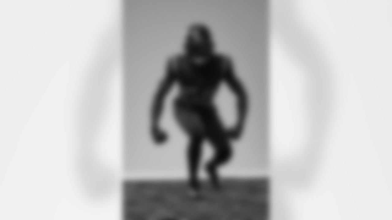 20250721-NY-Jets-Rivalry-White-8510