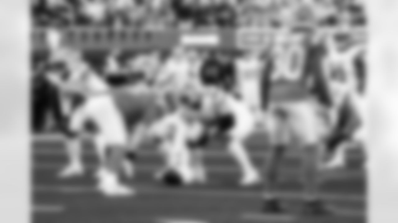 Detroit Lions tackle Penei Sewell (58), Detroit Lions offensive lineman Tate Ratledge (69), Detroit Lions offensive lineman Graham Glasgow (60), and Detroit Lions offensive lineman Trystan Colon (57) during an NFL football game against the Los Angeles Rams on Sunday, Dec. 14, 2025 in Inglewood, Calif. (Jeff Nguyen/Detroit Lions via AP)