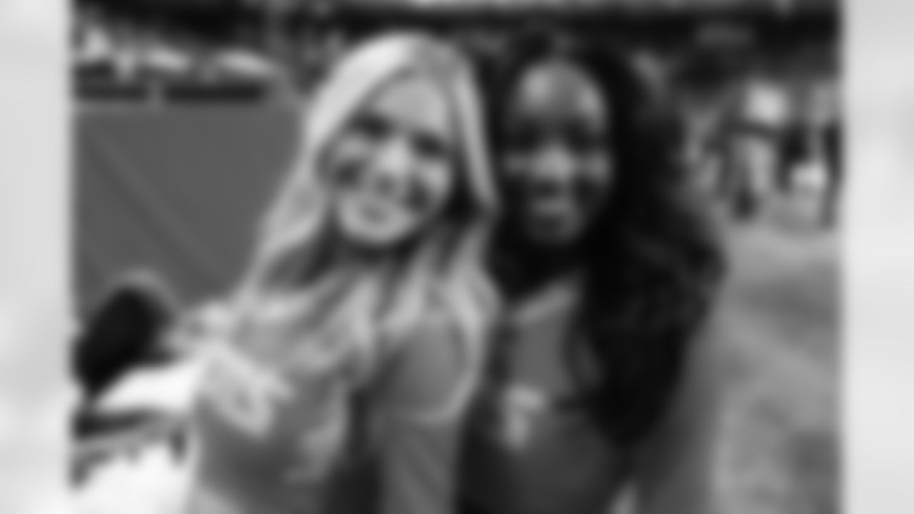 Detroit Lions Cheerleaders perform during an NFL football game against the Green Bay Packers on Thursday, Nov. 27, 2025 in Detroit. (Mike Ferdinande/Detroit Lions)