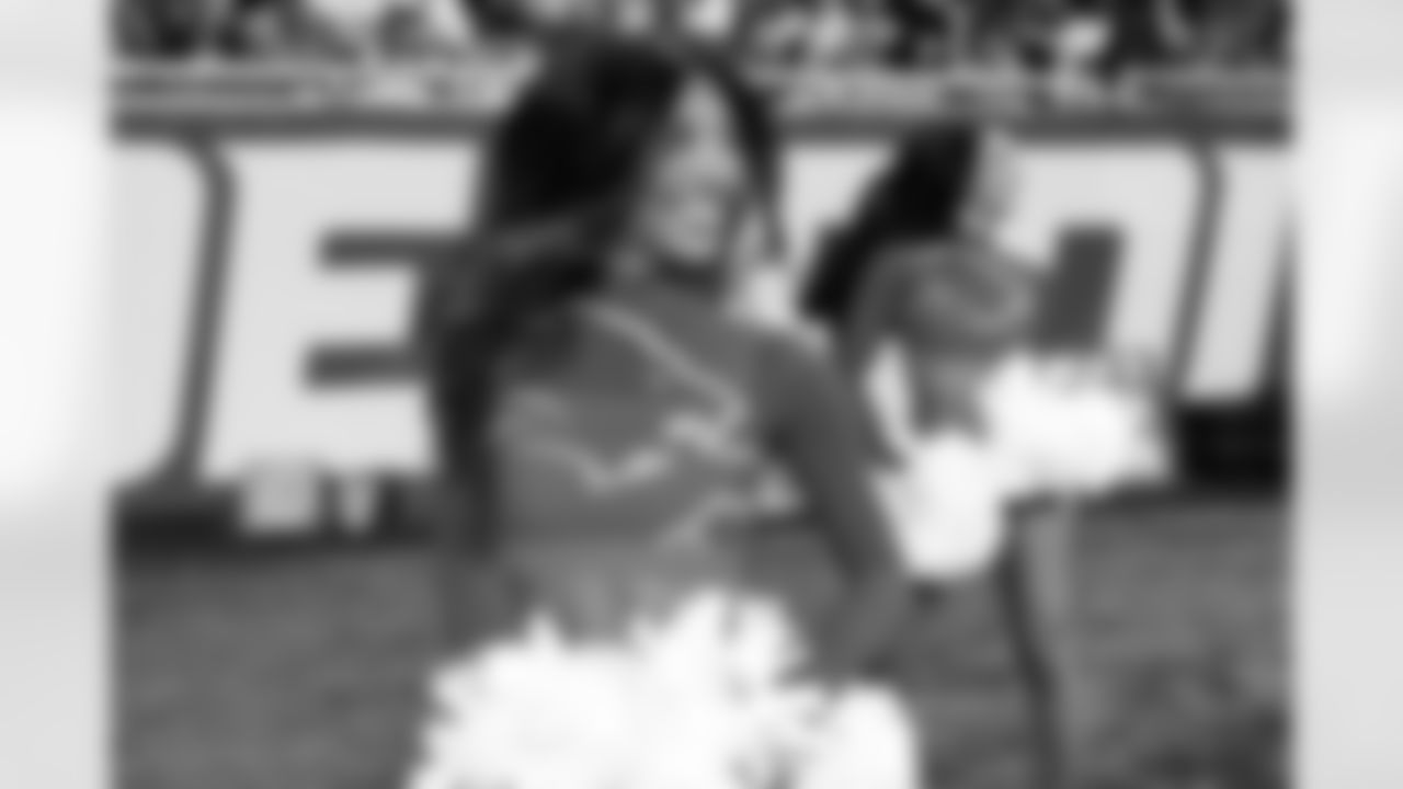Detroit Lions Cheerleaders perform during an NFL football game against the Miami Dolphins on Saturday, Aug. 16, 2025 in Detroit. (Mike Ferdinande/Detroit Lions)