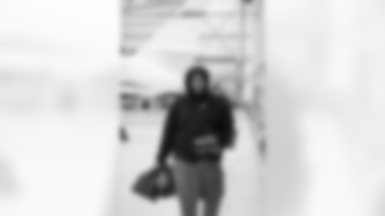 Detroit Lions defensive lineman Tyleik Williams (91) travels to Los Angeles on Nov. 13, 2025. (Jeff Nguyen/Detroit Lions via AP)