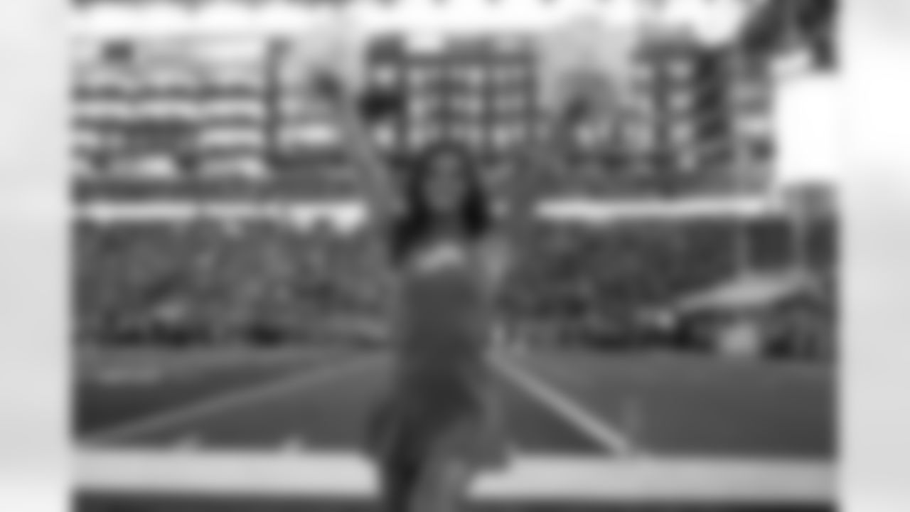 A Detroit Lions Cheerleader performs during an NFL football game against the Green Bay Packers on Thursday, Nov. 27, 2025 in Detroit. (Mike Ferdinande/Detroit Lions)