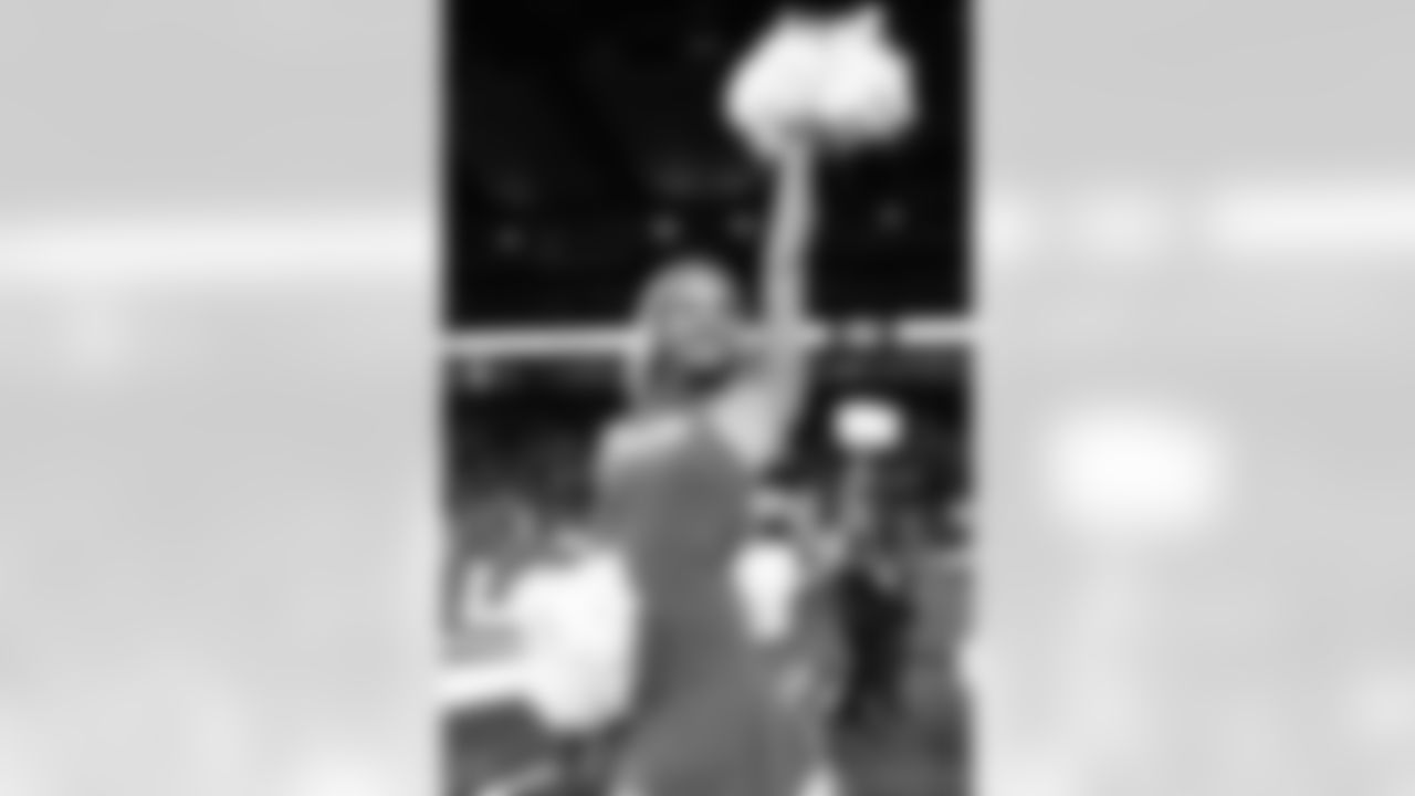 A Detroit Lions Cheerleader performs during an NFL football game against the Green Bay Packers on Thursday, Nov. 27, 2025 in Detroit. (Mike Ferdinande/Detroit Lions)