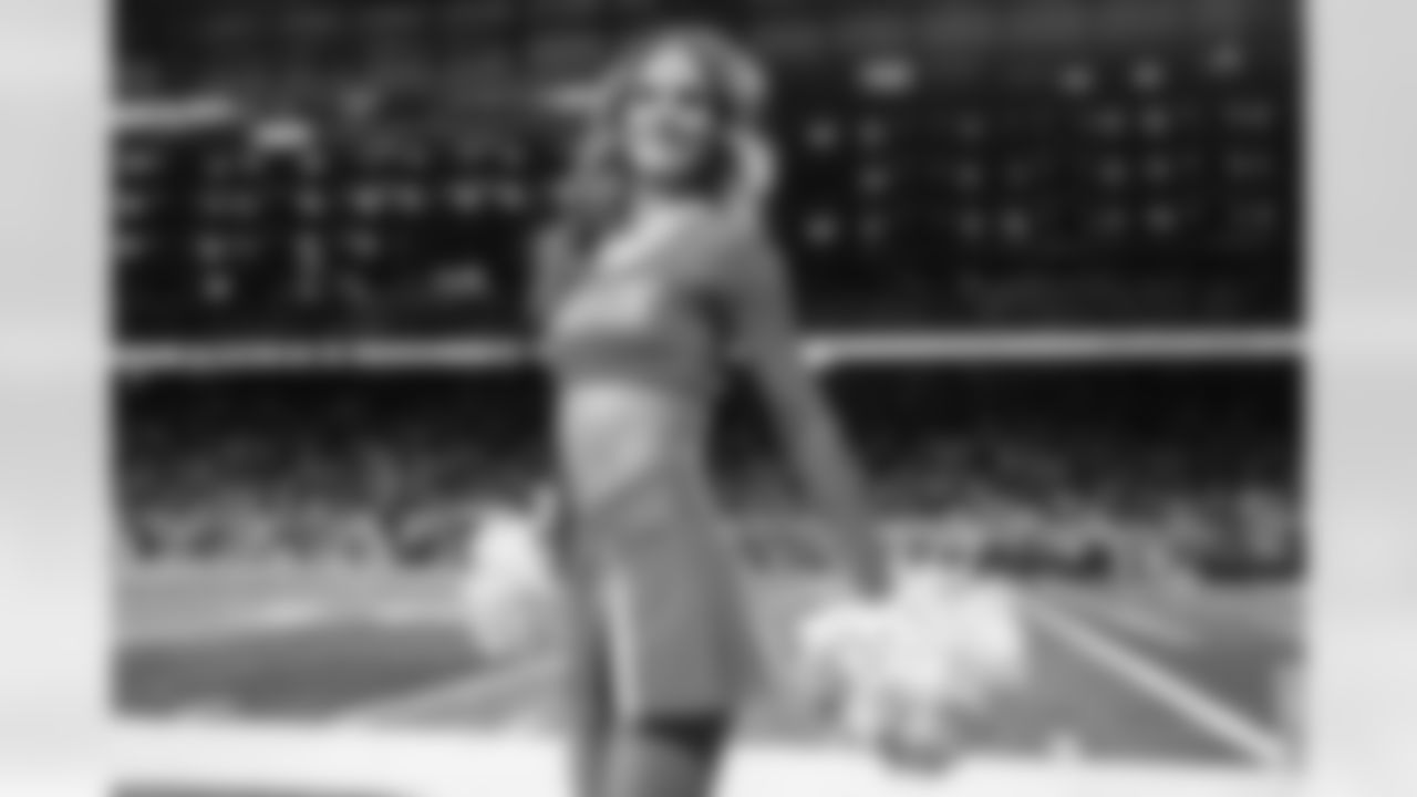 A Detroit Lions Cheerleader performs during an NFL football game against the Green Bay Packers on Thursday, Nov. 27, 2025 in Detroit. (Mike Ferdinande/Detroit Lions)