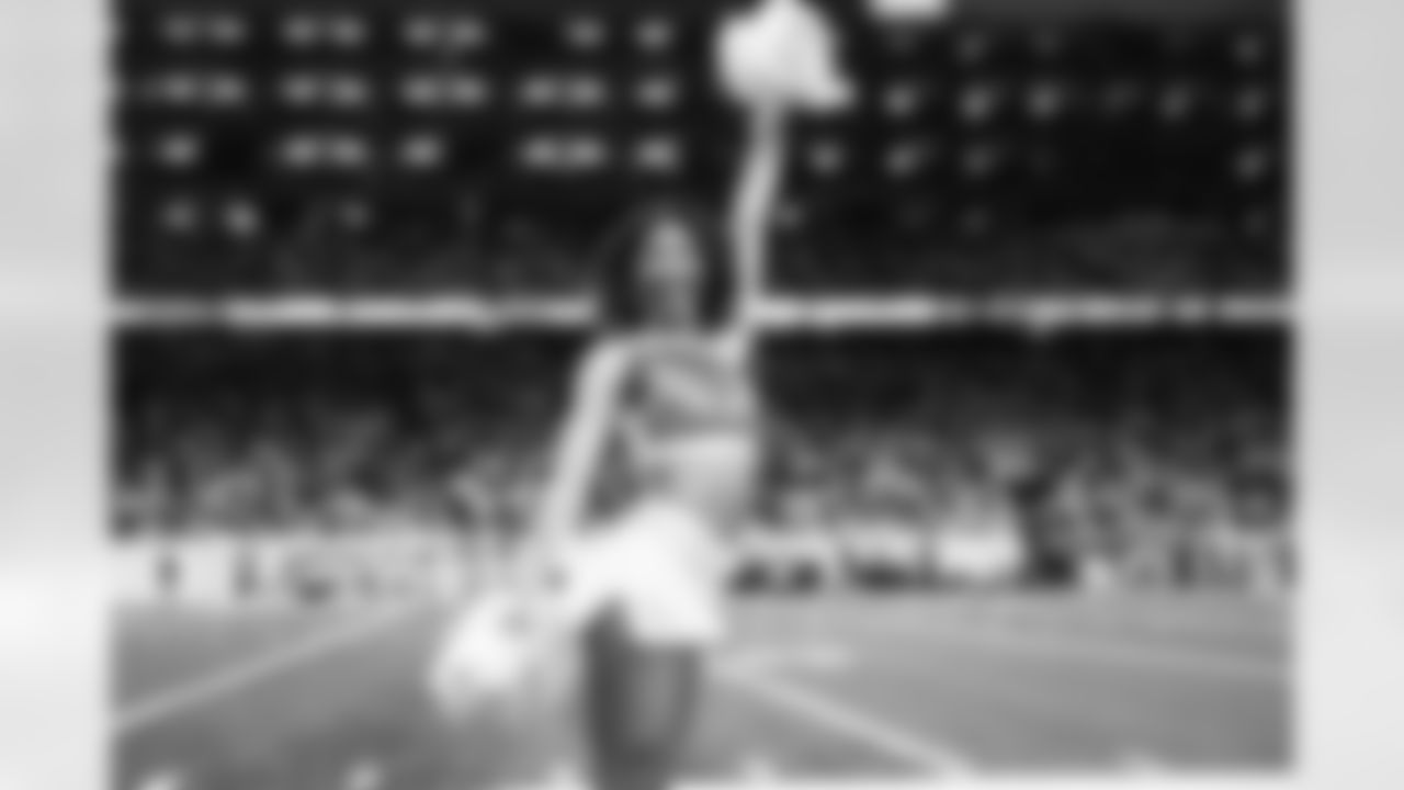 Detroit Lions Cheerleaders perform during an NFL football game against the Dallas Cowboys on Thursday, Dec. 4, 2025 in Detroit. (Mike Ferdinande/Detroit Lions)